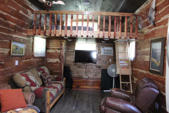 Marshall Amish Made Cedar Cabin With A Loft On A Buffalo Farm Close To The Buffalo River מראה חיצוני תמונה