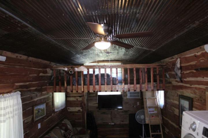 Marshall Amish Made Cedar Cabin With A Loft On A Buffalo Farm Close To The Buffalo River מראה חיצוני תמונה