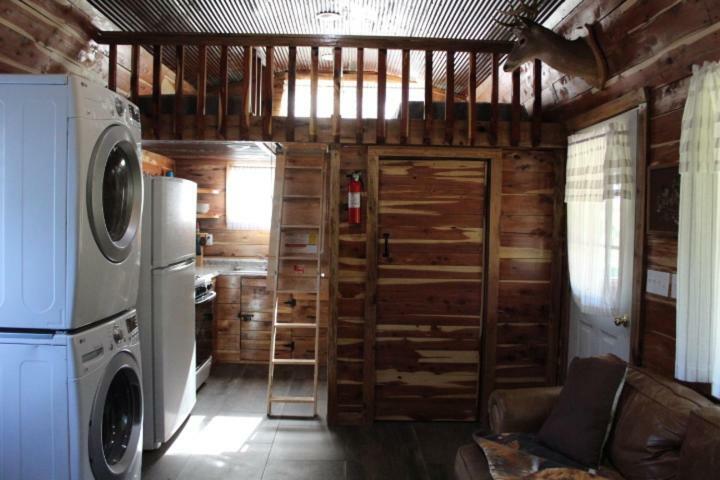 Marshall Amish Made Cedar Cabin With A Loft On A Buffalo Farm Close To The Buffalo River מראה חיצוני תמונה